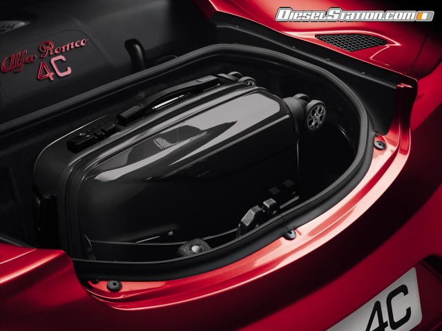 Alfa Romeo 4C 2014 Picture #96 Alfa Romeo 4C 2014 Picture #96