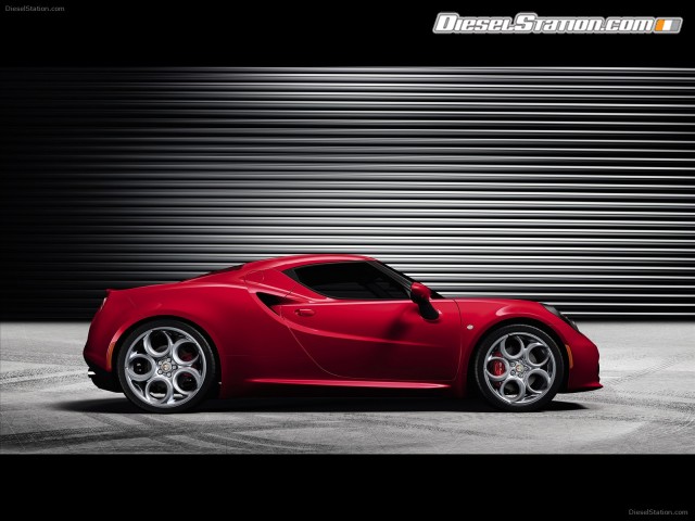 Alfa Romeo 4C 2014 Picture #111 Alfa Romeo 4C 2014 Picture #111