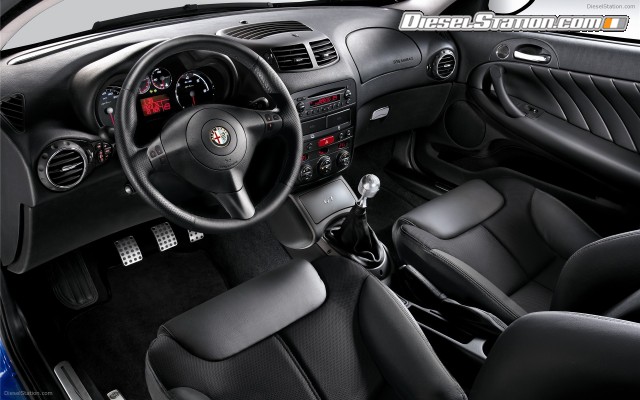 Alfa Romeo GT Q2 Widescreen Picture #4 Alfa Romeo GT Q2 Widescreen Picture #4