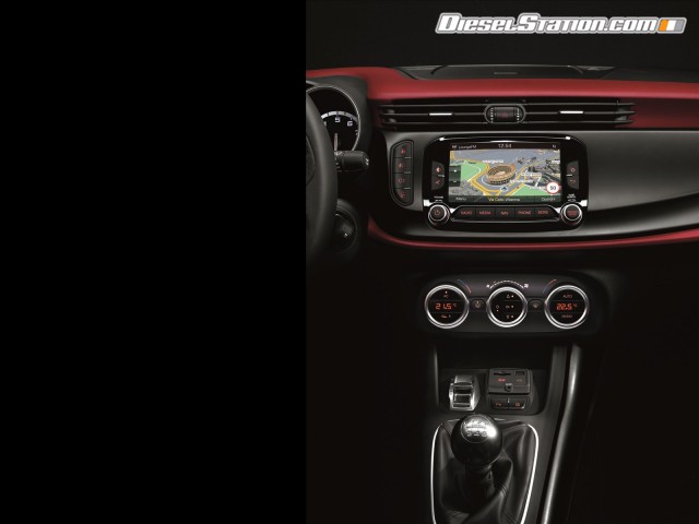 Alfa Romeo Giulietta 2014 Picture #10 Alfa Romeo Giulietta 2014 Picture #10