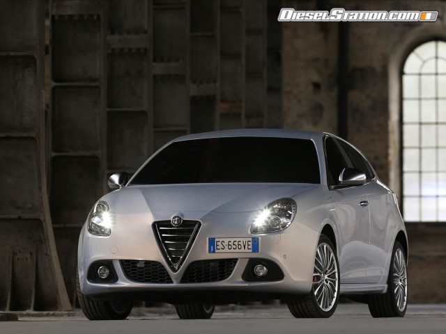 Alfa Romeo Giulietta 2014 Picture #83 Alfa Romeo Giulietta 2014 Picture #83