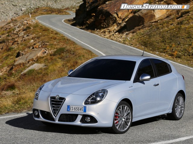 Alfa Romeo Giulietta 2014 Picture #75 Alfa Romeo Giulietta 2014 Picture #75