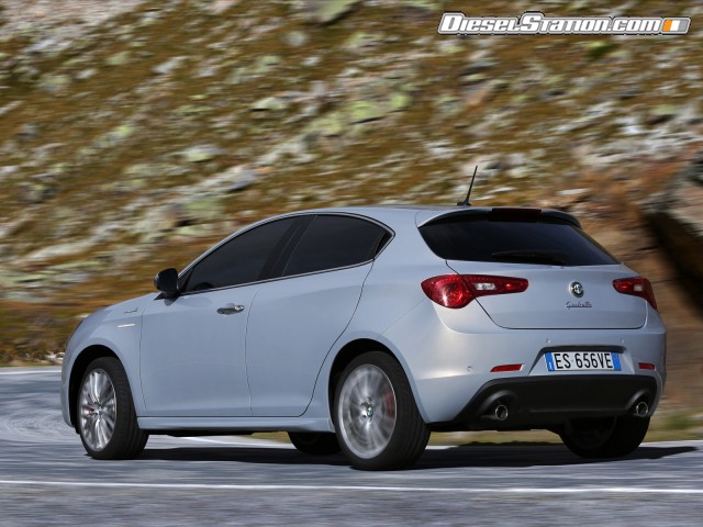 Alfa Romeo Giulietta 2014 Picture #28 Alfa Romeo Giulietta 2014 Picture #28