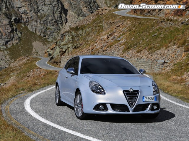 Alfa Romeo Giulietta 2014 Picture #62 Alfa Romeo Giulietta 2014 Picture #62