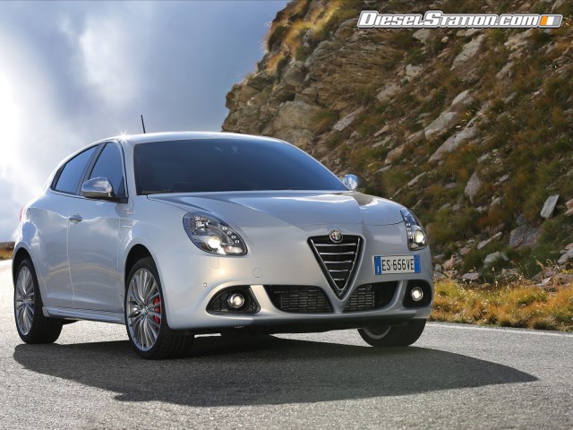 Alfa Romeo Giulietta 2014 Picture #76 Alfa Romeo Giulietta 2014 Picture #76