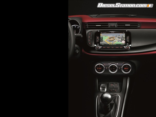 Alfa Romeo Giulietta 2014 Picture #18 Alfa Romeo Giulietta 2014 Picture #18