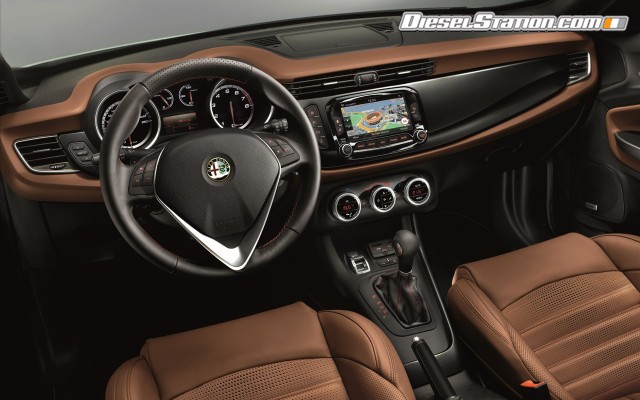 Alfa Romeo Giulietta 2014 Widescreen Picture #2 Alfa Romeo Giulietta 2014 Widescreen Picture #2