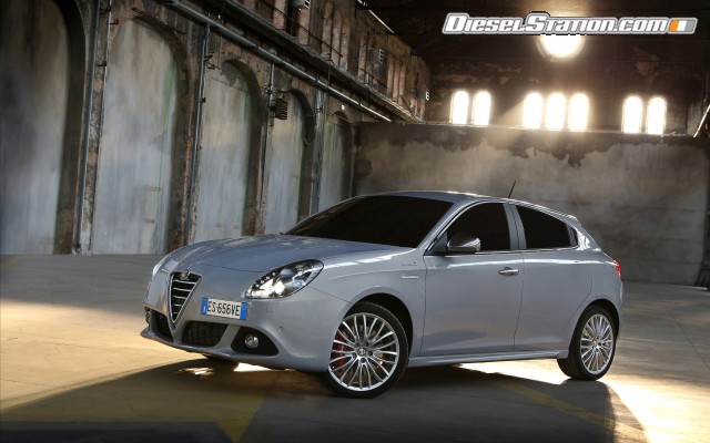 Alfa Romeo Giulietta 2014 Widescreen Picture #21 Alfa Romeo Giulietta 2014 Widescreen Picture #21