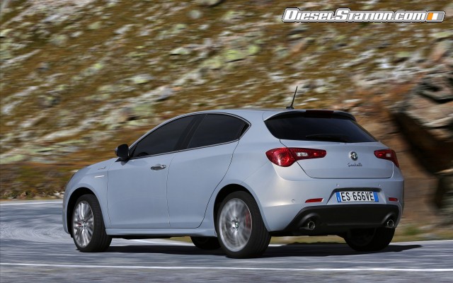 Alfa Romeo Giulietta 2014 Widescreen Picture #98 Alfa Romeo Giulietta 2014 Widescreen Picture #98