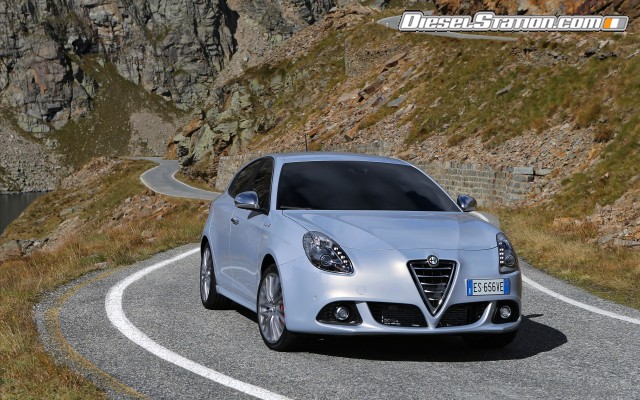 Alfa Romeo Giulietta 2014 Widescreen Picture #13 Alfa Romeo Giulietta 2014 Widescreen Picture #13