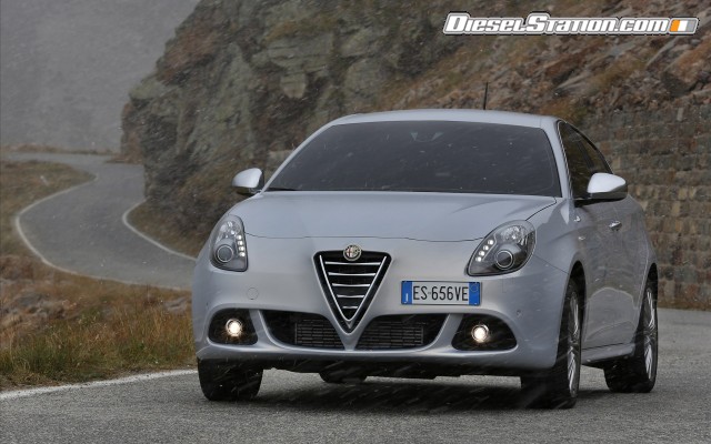 Alfa Romeo Giulietta 2014 Widescreen Picture #68 Alfa Romeo Giulietta 2014 Widescreen Picture #68