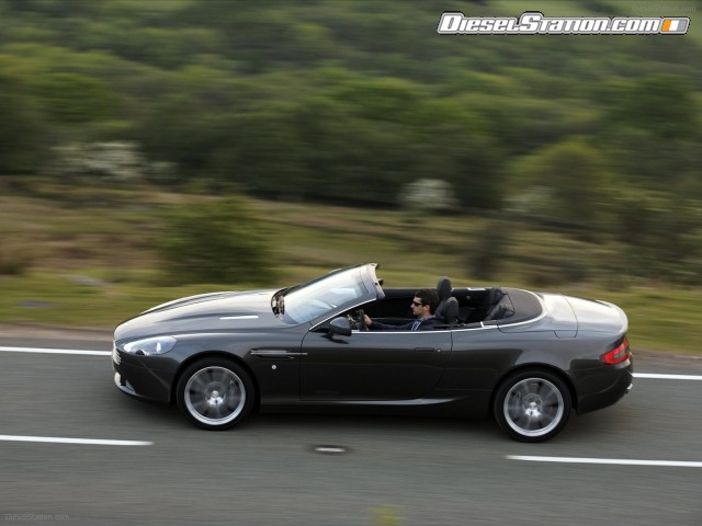 Aston Martin DB9 2011 Picture #1 Aston Martin DB9 2011 Picture #1