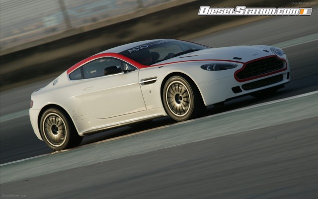 Aston Martin New Vantage GT4 Widescreen Picture #2 Aston Martin New Vantage GT4 Widescreen Picture #2