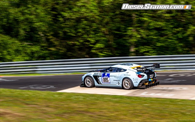 Aston Martin V12 Vantage GT3 Nurburgring 2012 Widescreen Picture #2 Aston Martin V12 Vantage GT3 Nurburgring 2012 Widescreen Picture #2