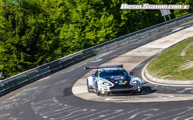 Aston Martin V12 Vantage GT3 Nurburgring 2012 Widescreen Picture #15 Aston Martin V12 Vantage GT3 Nurburgring 2012 Widescreen Picture #15