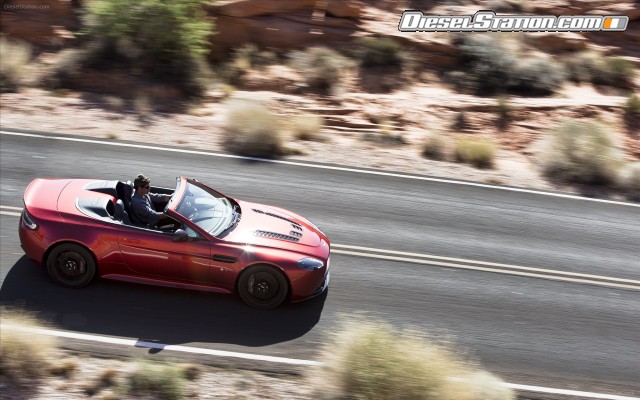 Aston Martin V12 Vantage S Roadster 2015 Widescreen Picture #1 Aston Martin V12 Vantage S Roadster 2015 Widescreen Picture #1