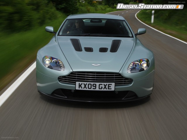 Aston Martin V12 Vantage Picture #12 Aston Martin V12 Vantage Picture #12
