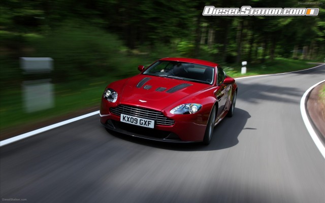 Aston Martin V12 Vantage Widescreen Picture #3 Aston Martin V12 Vantage Widescreen Picture #3