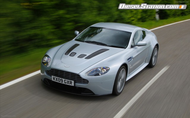 Aston Martin V12 Vantage Widescreen Picture #37 Aston Martin V12 Vantage Widescreen Picture #37
