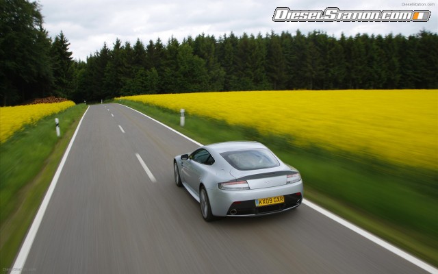 Aston Martin V12 Vantage Widescreen Picture #24 Aston Martin V12 Vantage Widescreen Picture #24