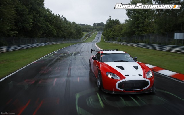 Aston Martin V12 Zagato 2011 Widescreen Picture #6 Aston Martin V12 Zagato 2011 Widescreen Picture #6