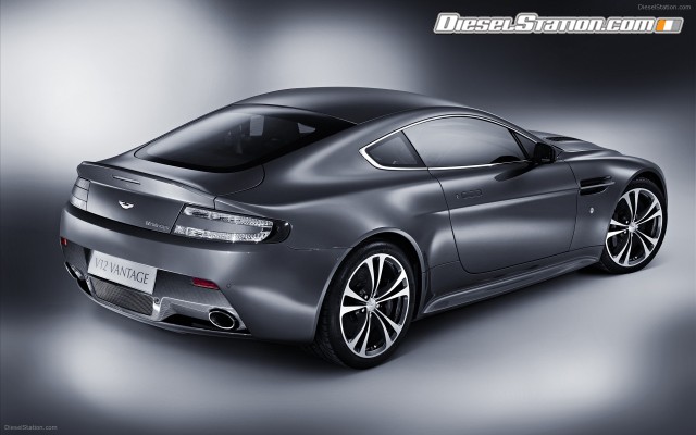 Aston Martin V12Vantage Widescreen Picture #6 Aston Martin V12Vantage Widescreen Picture #6