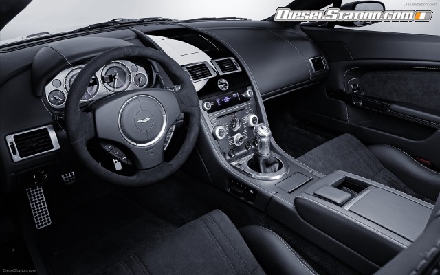 Aston Martin V12Vantage Widescreen Picture #8 Aston Martin V12Vantage Widescreen Picture #8