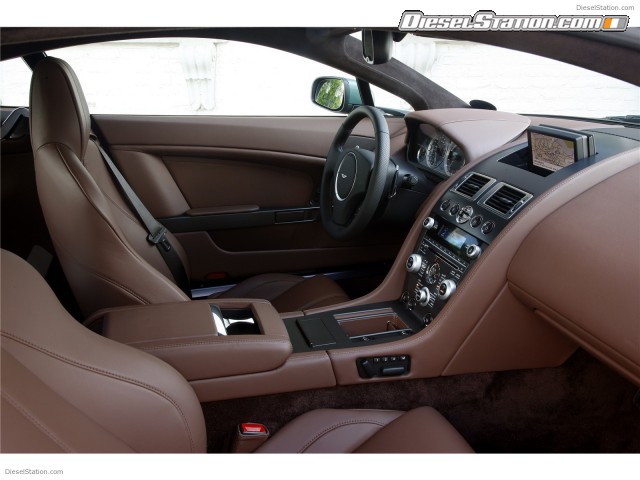 Aston Martin V8 Vantage Coupe Picture #3 Aston Martin V8 Vantage Coupe Picture #3