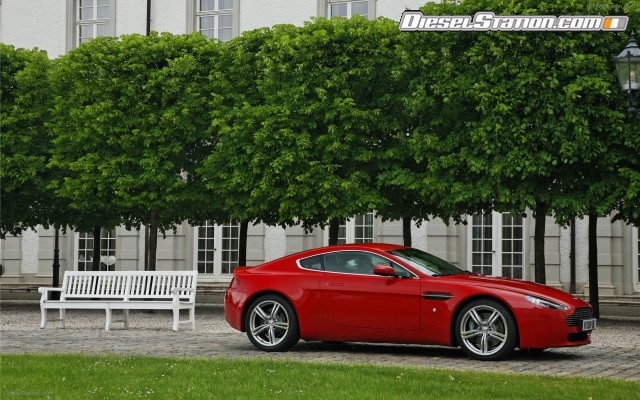 Aston Martin V8 Vantage Coupe Widescreen Picture #17 Aston Martin V8 Vantage Coupe Widescreen Picture #17