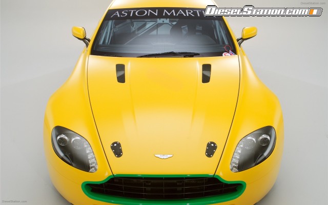 Aston Martin V8 Vantage N24 Widescreen Picture #2 Aston Martin V8 Vantage N24 Widescreen Picture #2