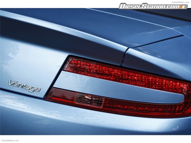 Aston Martin V8 Vantage Roadster Picture #11 Aston Martin V8 Vantage Roadster Picture #11