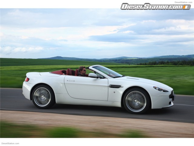 Aston Martin V8 Vantage Roadster Picture #3 Aston Martin V8 Vantage Roadster Picture #3