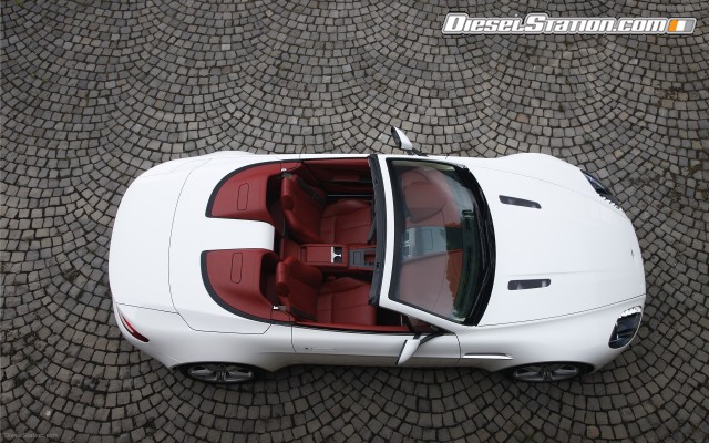 Aston Martin V8 Vantage Roadster Widescreen Picture #4 Aston Martin V8 Vantage Roadster Widescreen Picture #4
