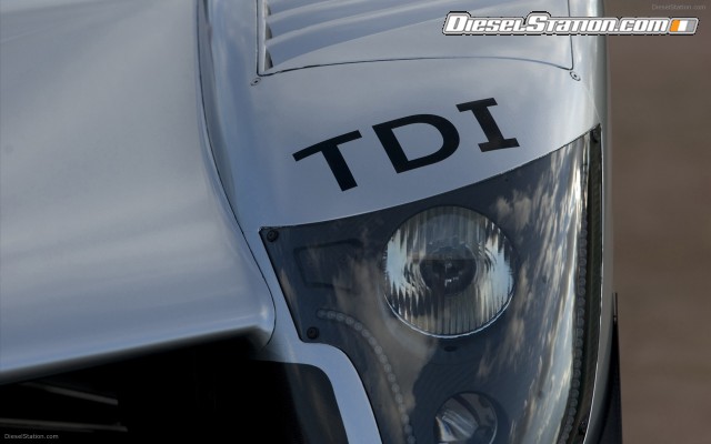 Audi 2009 R15 TDI Widescreen Picture #12 Audi 2009 R15 TDI Widescreen Picture #12
