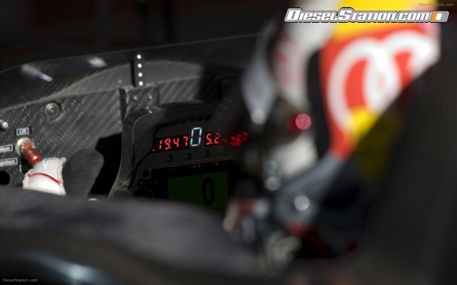 Audi 2009 R15 TDI Widescreen Picture #25 Audi 2009 R15 TDI Widescreen Picture #25