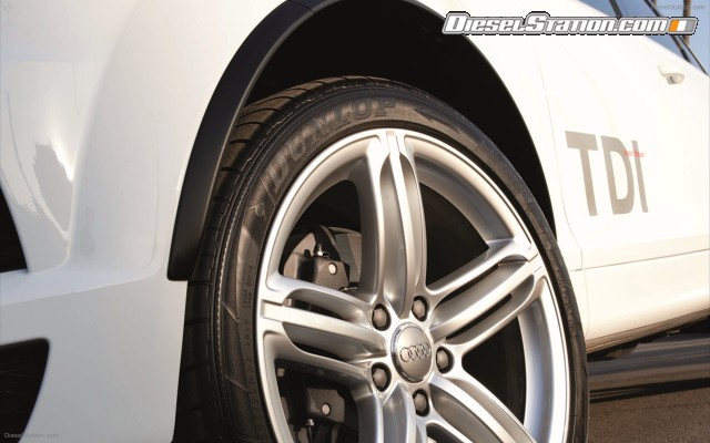 Audi Q7 TDI S line 2012 Widescreen Picture #4 Audi Q7 TDI S line 2012 Widescreen Picture #4