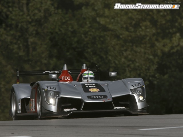 Audi R15 TDI Petit Le Mans Picture #4 Audi R15 TDI Petit Le Mans Picture #4