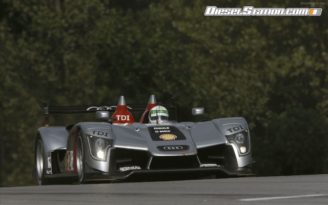 Audi R15 TDI Petit Le Mans Widescreen Picture #1 Audi R15 TDI Petit Le Mans Widescreen Picture #1