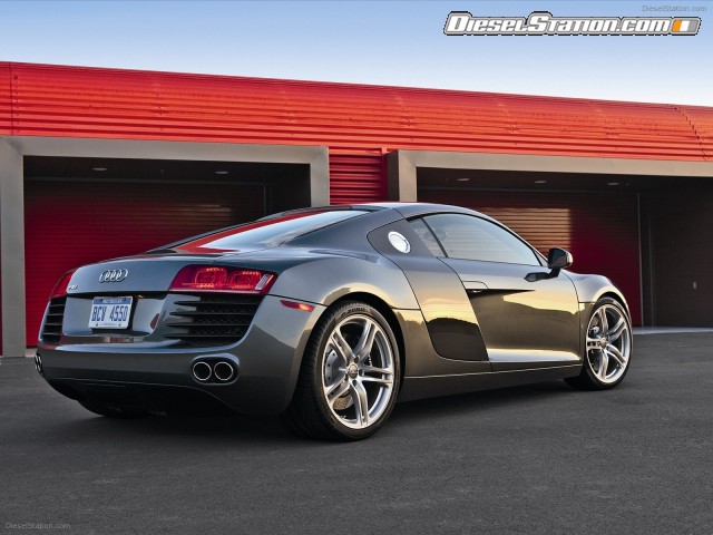 Audi R8 2011 Picture #43 Audi R8 2011 Picture #43