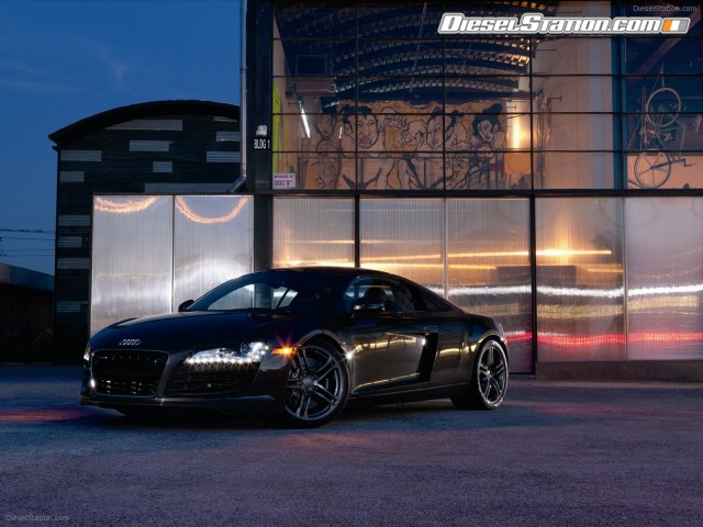 Audi R8 2011 Picture #14 Audi R8 2011 Picture #14