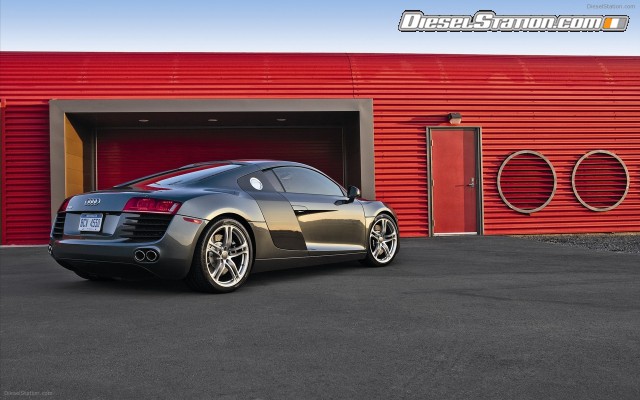 Audi R8 2011 Widescreen Picture #26 Audi R8 2011 Widescreen Picture #26