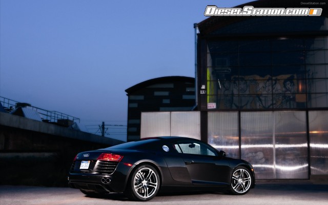 Audi R8 2011 Widescreen Picture #31 Audi R8 2011 Widescreen Picture #31