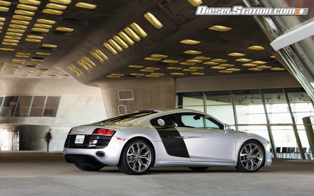 Audi R8 V10 5 2 FSI quattro 2012 Widescreen Picture #10 Audi R8 V10 5 2 FSI quattro 2012 Widescreen Picture #10
