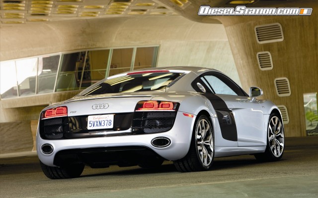 Audi R8 V10 5 2 FSI quattro 2012 Widescreen Picture #0 Audi R8 V10 5 2 FSI quattro 2012 Widescreen Picture #0