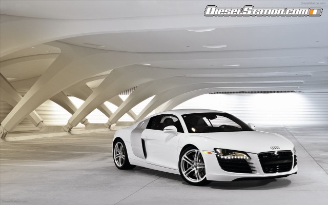 Audi R8 V8 4 2 FSI quattro 2011 Widescreen Picture #47 Audi R8 V8 4 2 FSI quattro 2011 Widescreen Picture #47