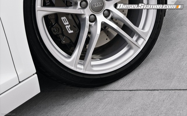 Audi R8 V8 4 2 FSI quattro 2011 Widescreen Picture #63 Audi R8 V8 4 2 FSI quattro 2011 Widescreen Picture #63