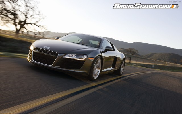 Audi R8 V8 4 2 FSI quattro 2011 Widescreen Picture #61 Audi R8 V8 4 2 FSI quattro 2011 Widescreen Picture #61