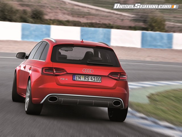 Audi RS 4 Avant 2012 Picture #37 Audi RS 4 Avant 2012 Picture #37
