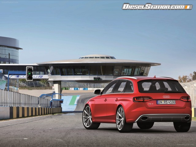 Audi RS 4 Avant 2012 Picture #14 Audi RS 4 Avant 2012 Picture #14