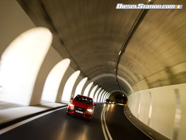 Audi RS Q3 2014 Picture #23 Audi RS Q3 2014 Picture #23